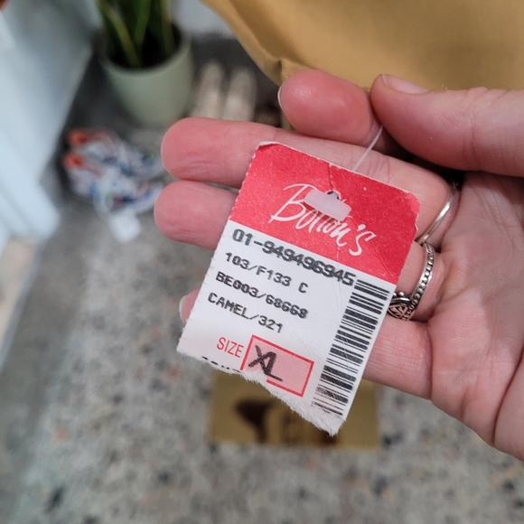 Sleek Silk Gold Button-Up Shirt - Picture 5 of 8